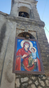 carnets et photos de voyage italie - Saracinesco : Eglise Saint Michel Archangelo