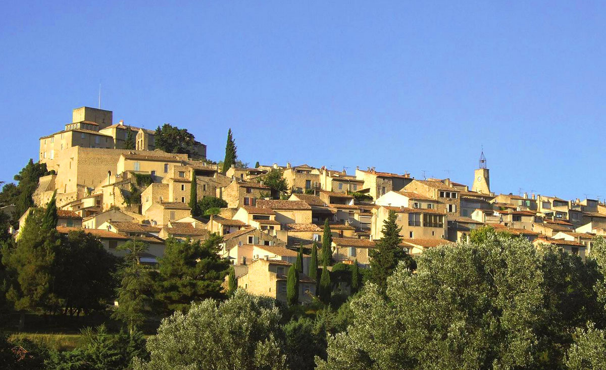 Carnets et photos de voyage france - routes gourmandes en provence - Ansouis