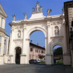 Carnets et photos de voyage Italie - Turin et le Piemont : Cherasco, porte d'entrée et Saint Augustin