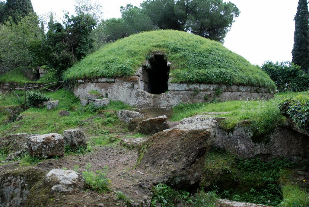 Carnets et photos de voyage italie - Etrusques : tumulus à Cervetori