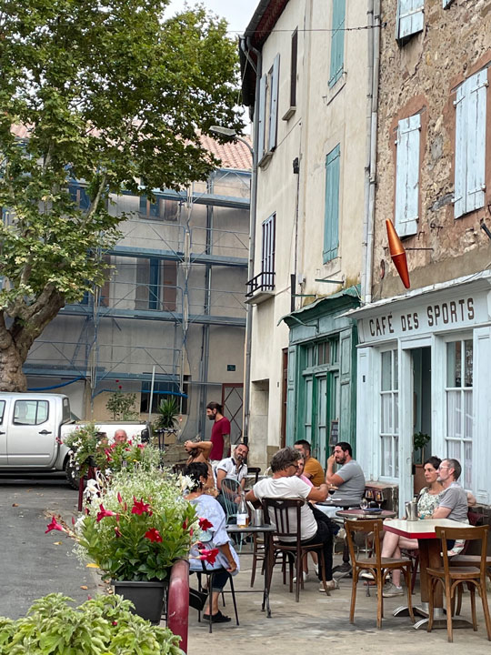 Carnets et photos de voyage France - escapade Corbieres et Minervois - Padern et le Café des Sports