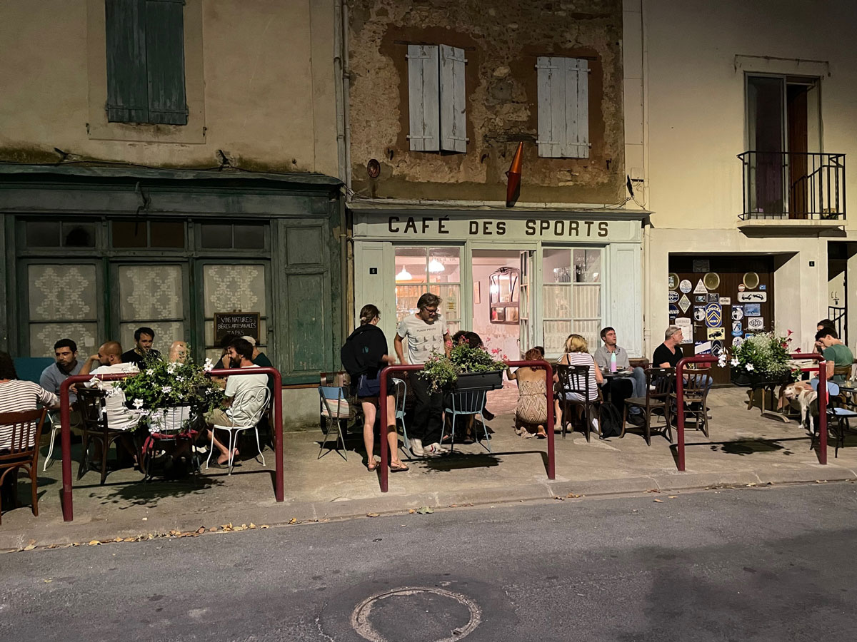 Carnets et photos de voyage France - escapade Corbieres et Minervois - Padern et le Café des Sports