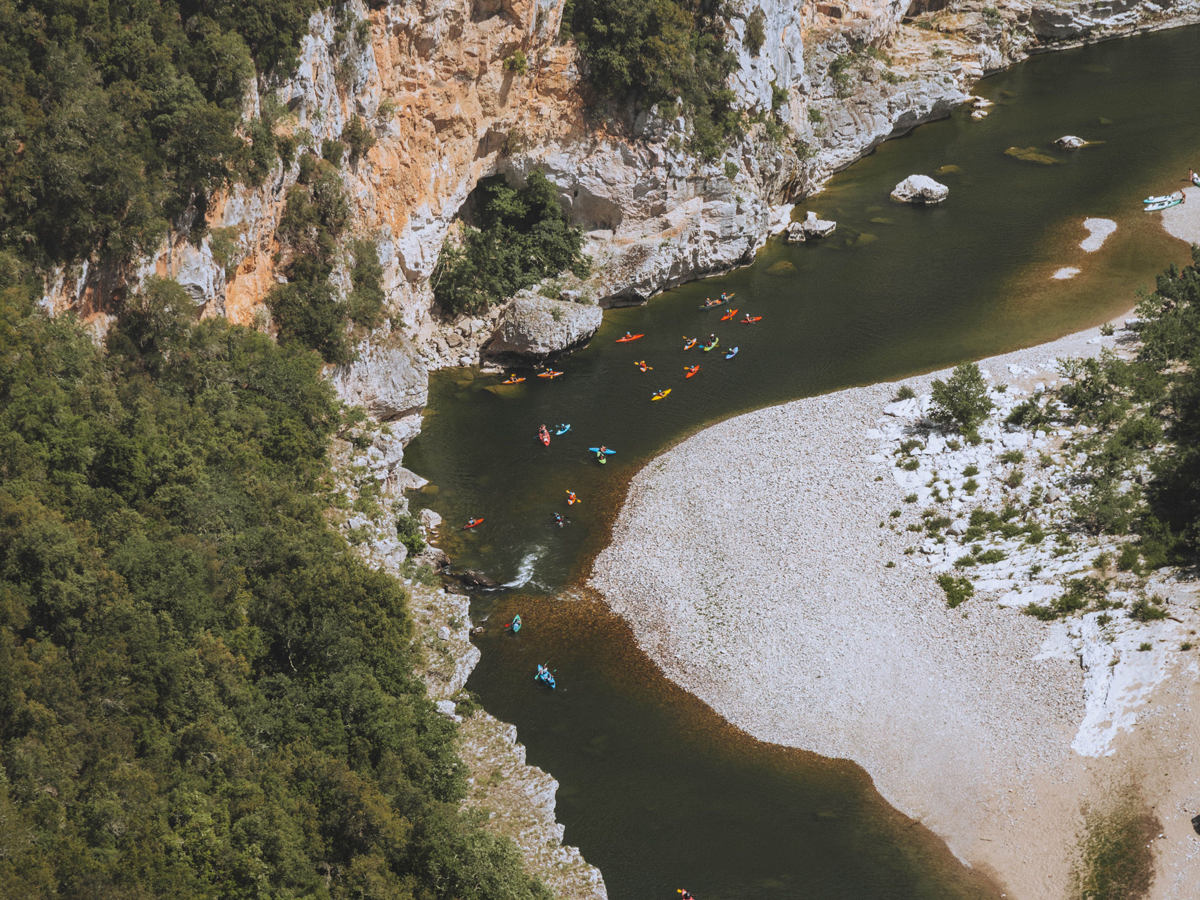 carnets voyage - Gorges de l'Ardeche - @pexels-joris-eschalier-195924238-12496934 carnets voyage - Gorges de l'Ardeche - @pexels-joris-eschalier-195924238-12496934